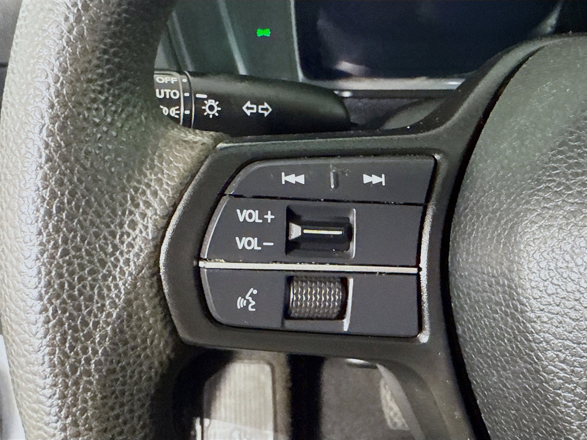 Used 2023 Honda Accord EX image 14