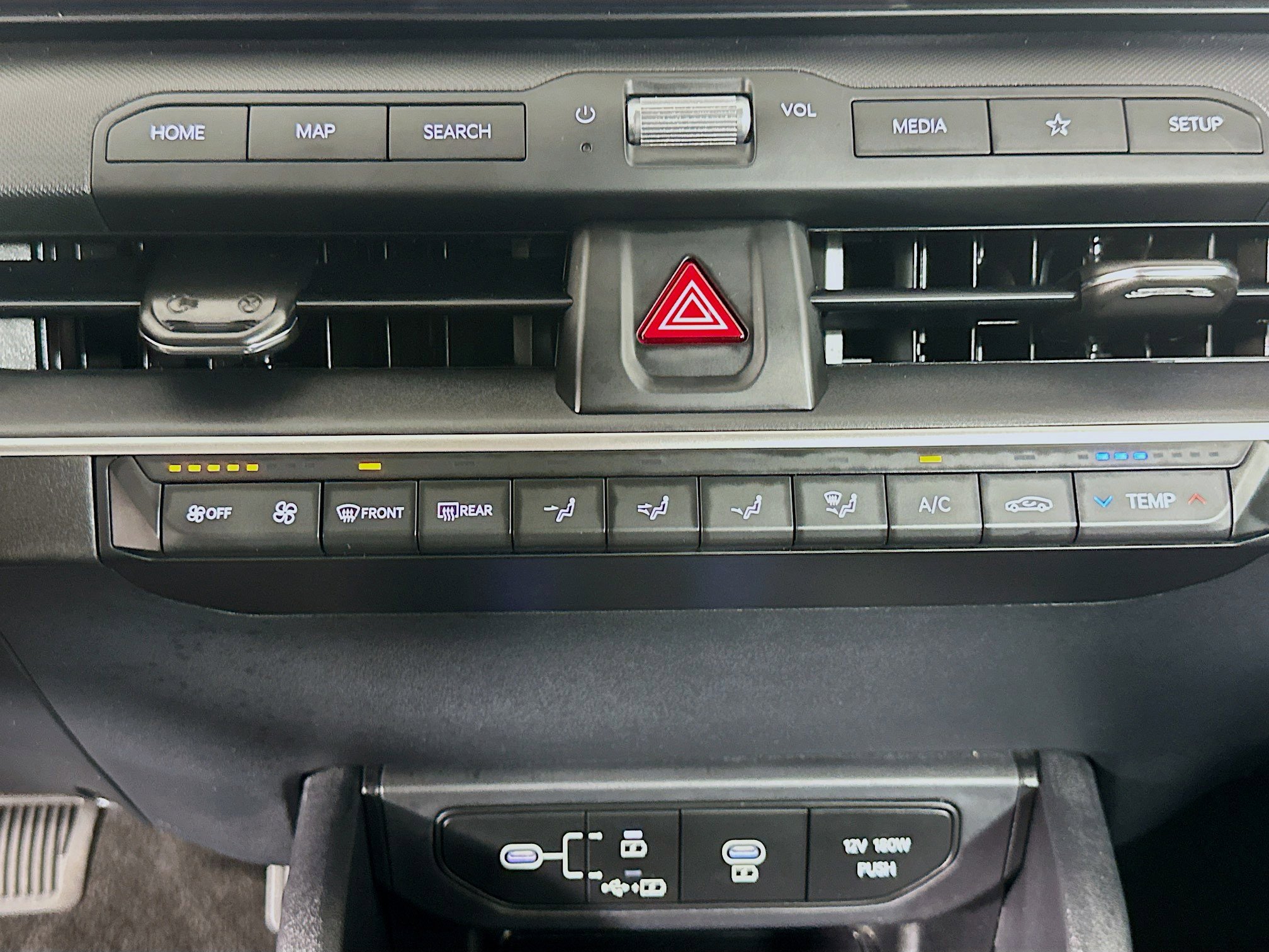 Used 2025 Kia K4 LXS image 24