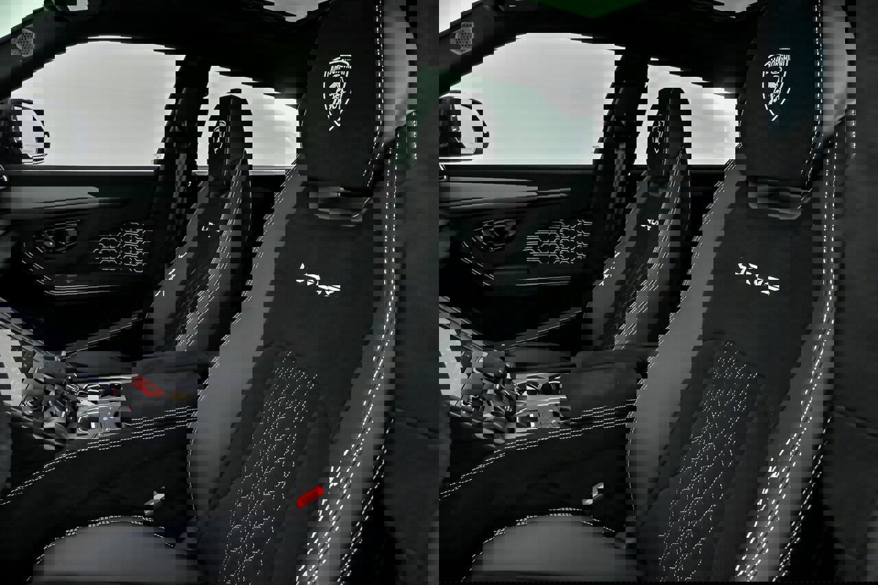 Used 2024 Lamborghini Urus Performante image 23