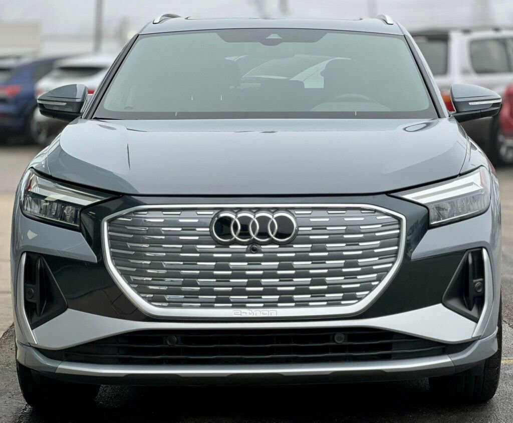 Used 2023 Audi Q4 e-tron Premium Plus w/ Premium Plus image 6