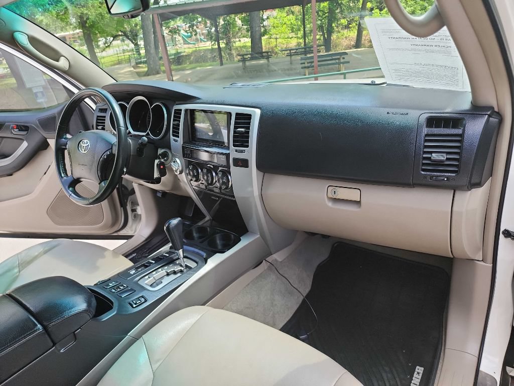 Used 2009 Toyota 4Runner Limited AWD/4WD image 36