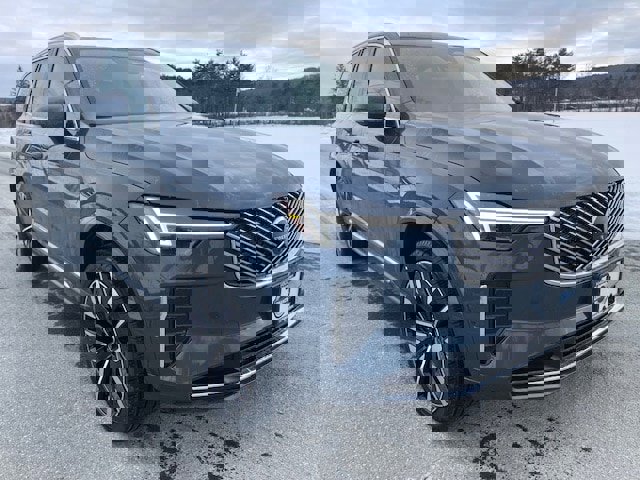 New 2026 Volvo XC90 T8 Plus w/ Protection Package Premier image 4
