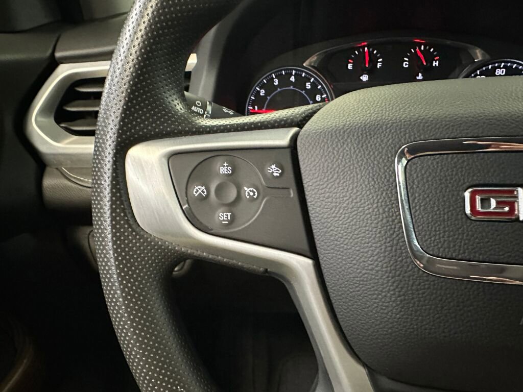 Certified 2023 GMC Acadia SLE w/ Driver Convenience Package image 8