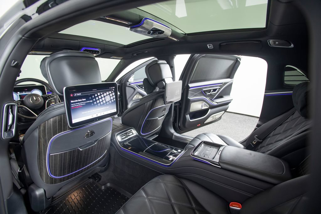 Used 2024 Mercedes-Benz Maybach S 580 4MATIC image 48