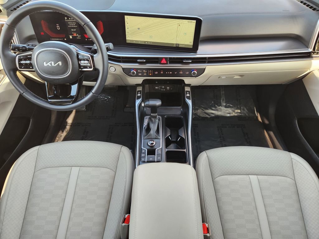 Certified 2025 Kia Sorento EX image 5