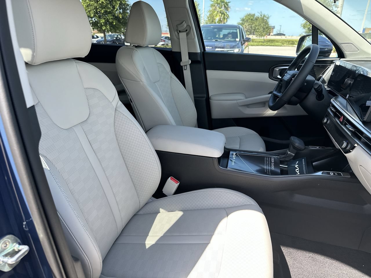 New 2026 Kia Sorento S w/ S Panoramic Sunroof Package FWD image 15