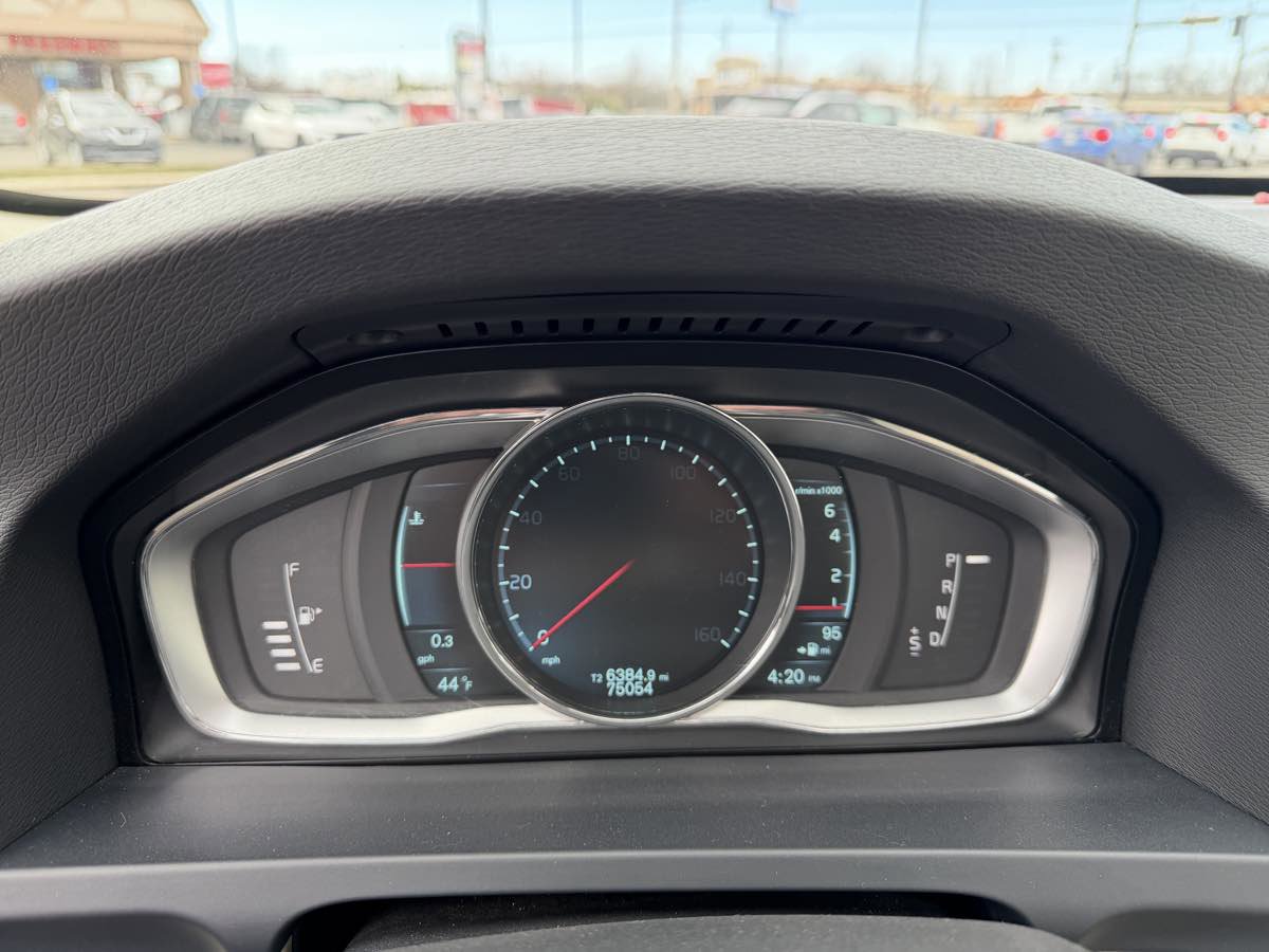 Used 2014 Volvo S60 T5 image 23