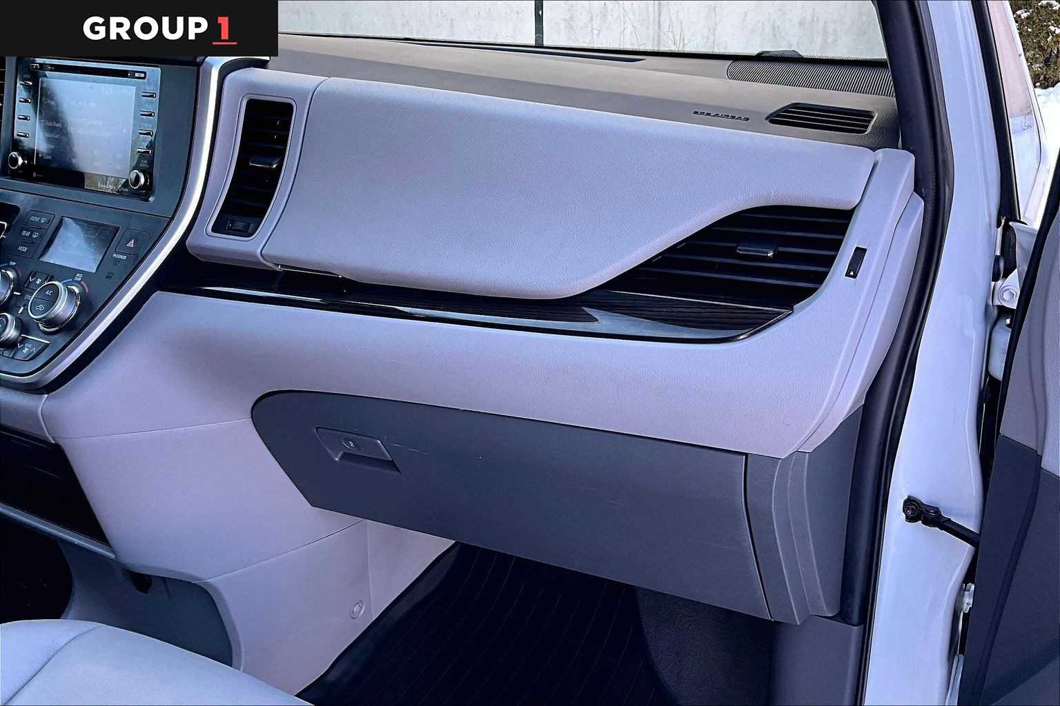 Certified 2020 Toyota Sienna XLE w/ XLE Navigation Package image 18