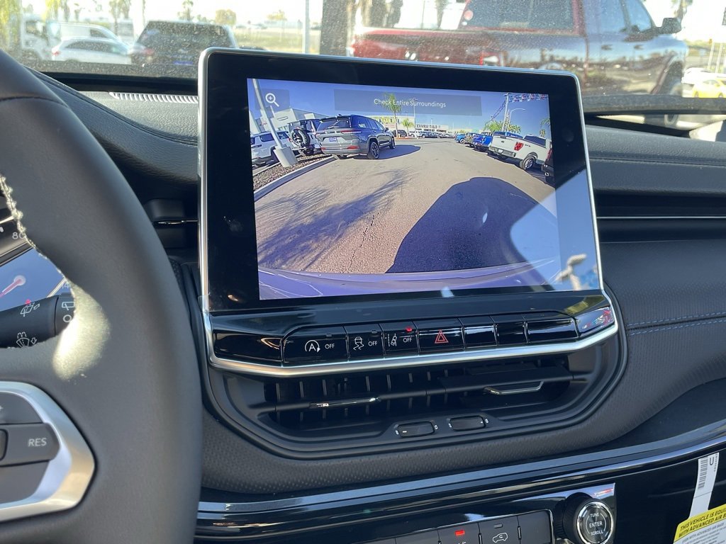 New 2026 Jeep Compass Latitude image 27