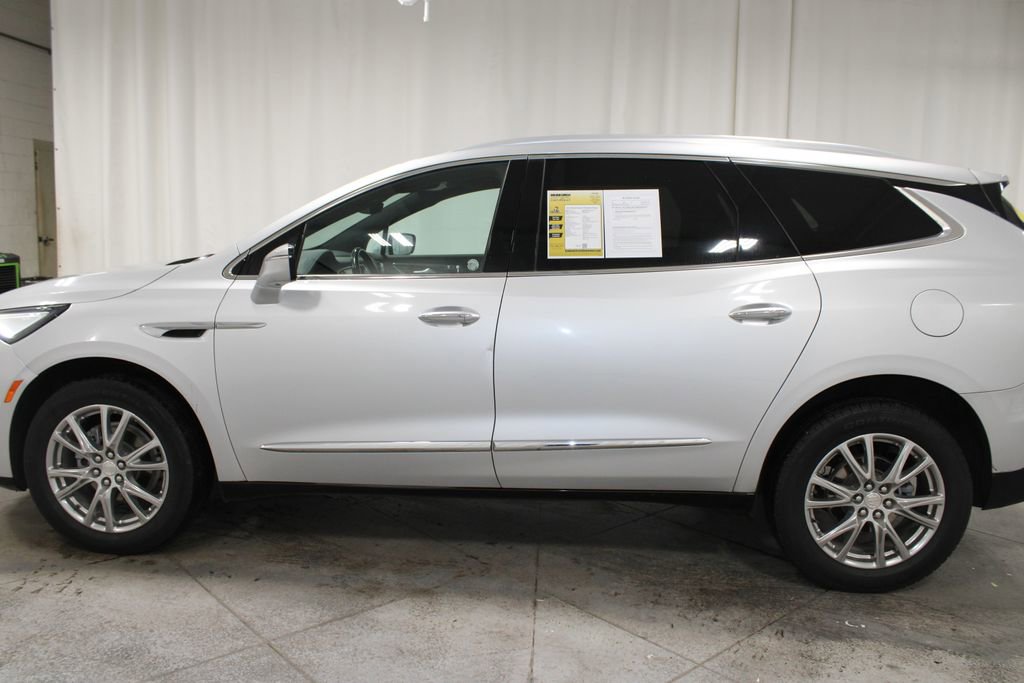 Used 2022 Buick Enclave Premium image 6