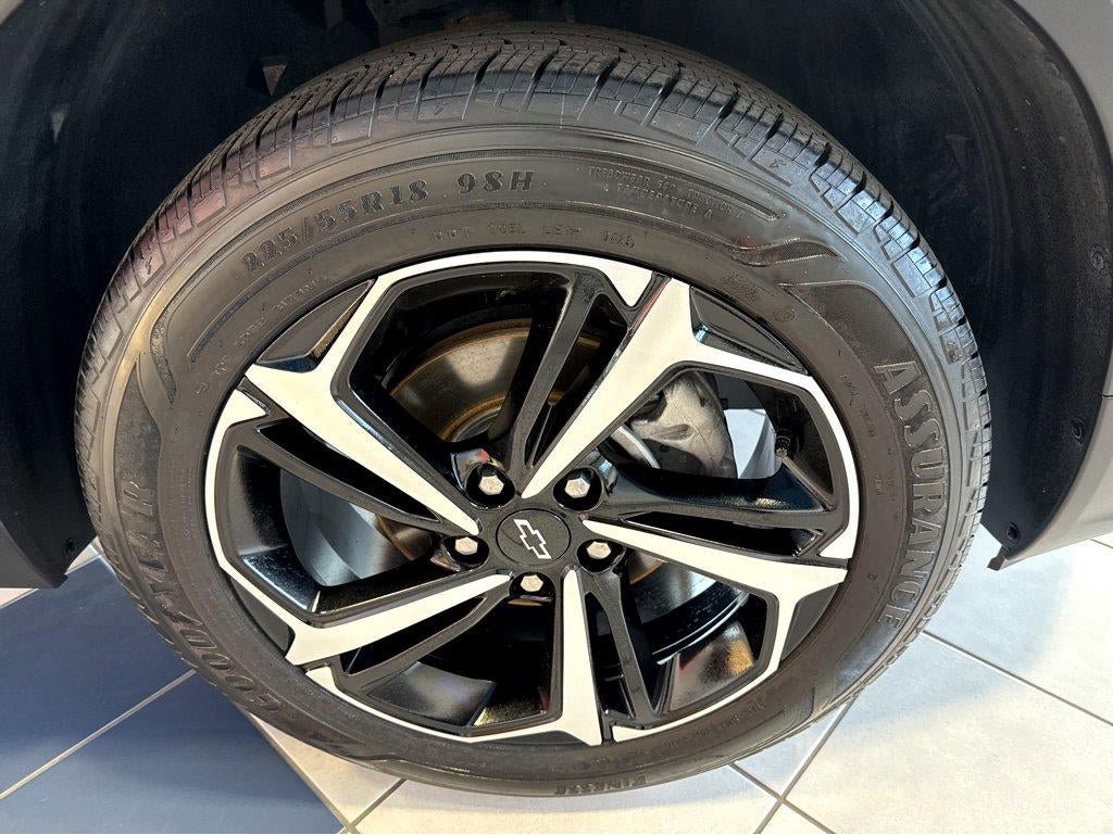 Used 2023 Chevrolet TrailBlazer RS w/ Technology Package AWD/4WD image 7