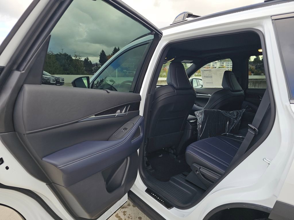 New 2026 INFINITI QX60 Sport image 17