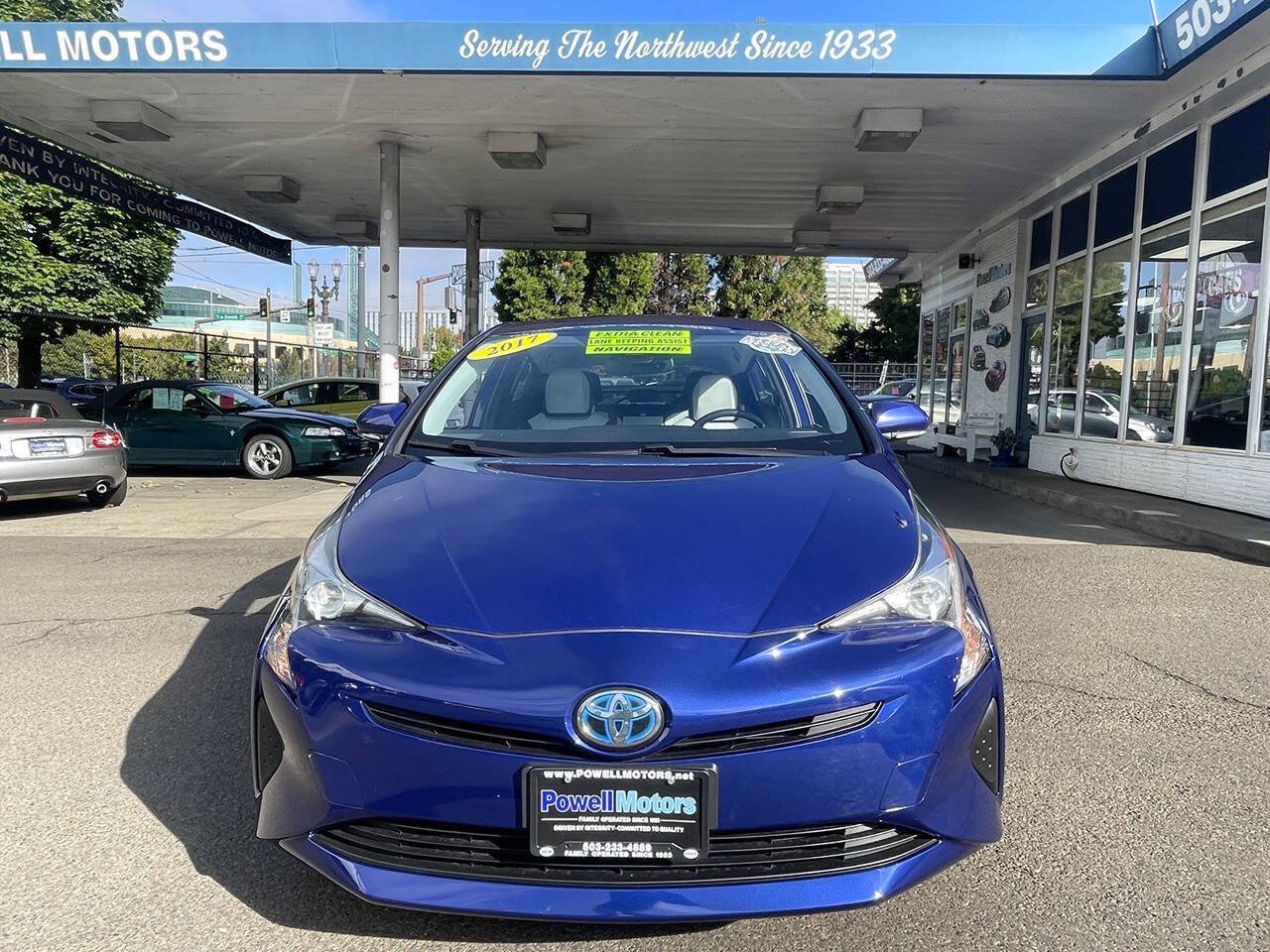 Used 2017 Toyota Prius Four Touring FWD image 5