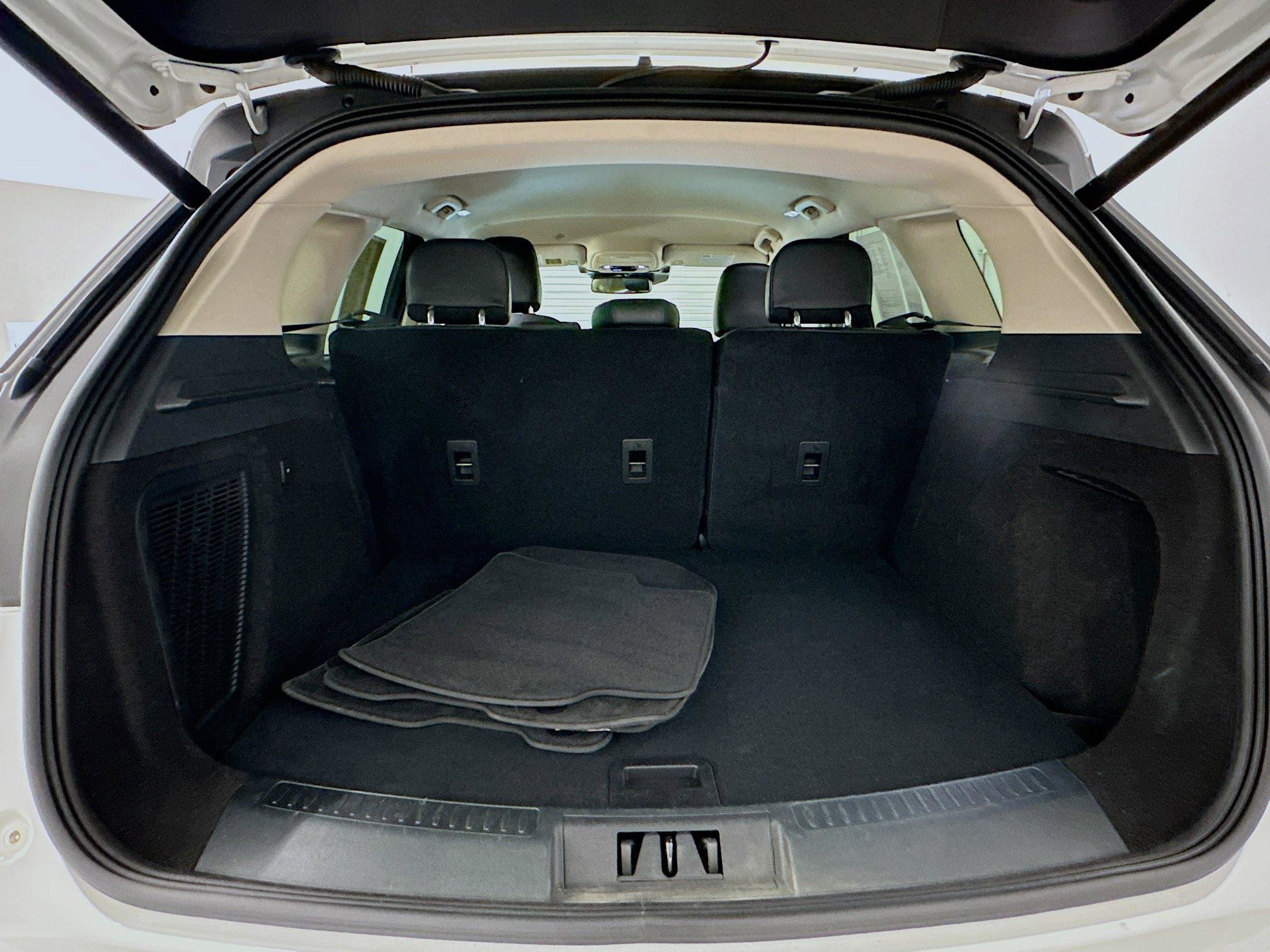 Used 2023 Lincoln Corsair AWD image 30