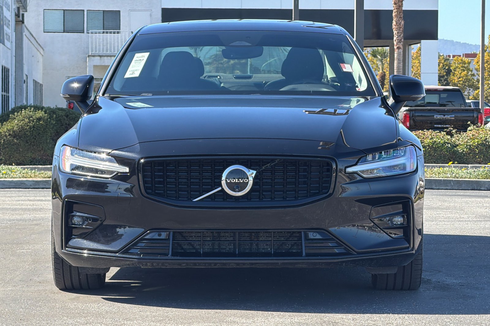 Used 2025 Volvo S60 B5 Plus AWD/4WD image 10