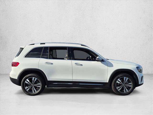 Used 2025 Mercedes-Benz GLB 250 image 4