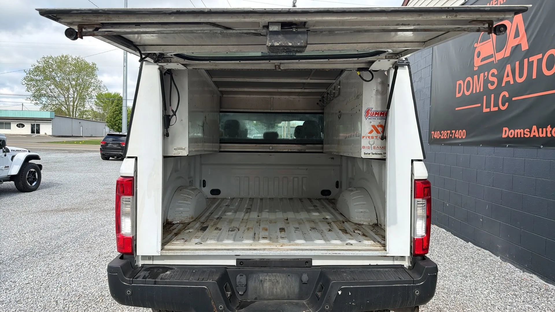 Used 2018 Ford F250 XL w/ Power Equipment Group AWD/4WD image 16