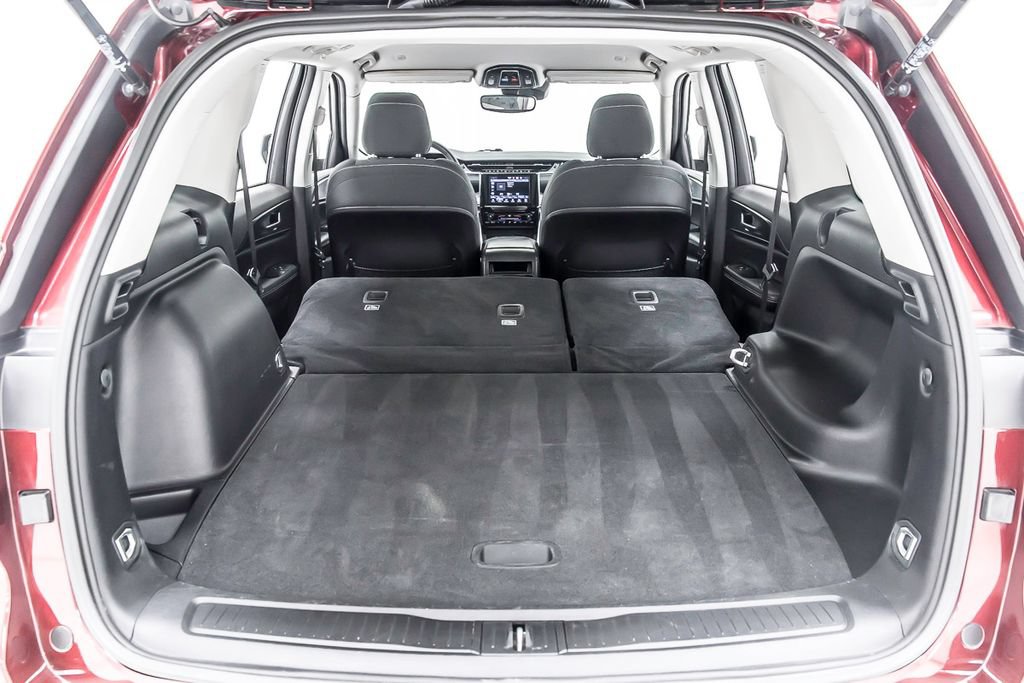 Used 2023 Jeep Grand Cherokee Laredo AWD/4WD image 38