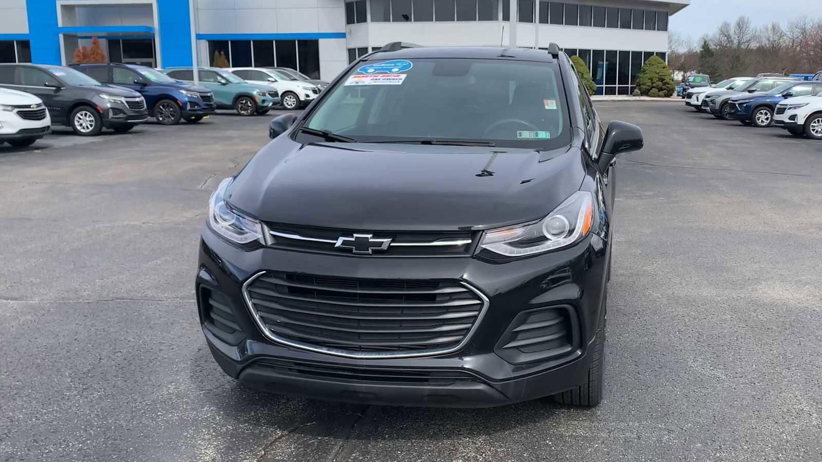 Certified 2022 Chevrolet Trax LT w/ Midnight Edition image 3