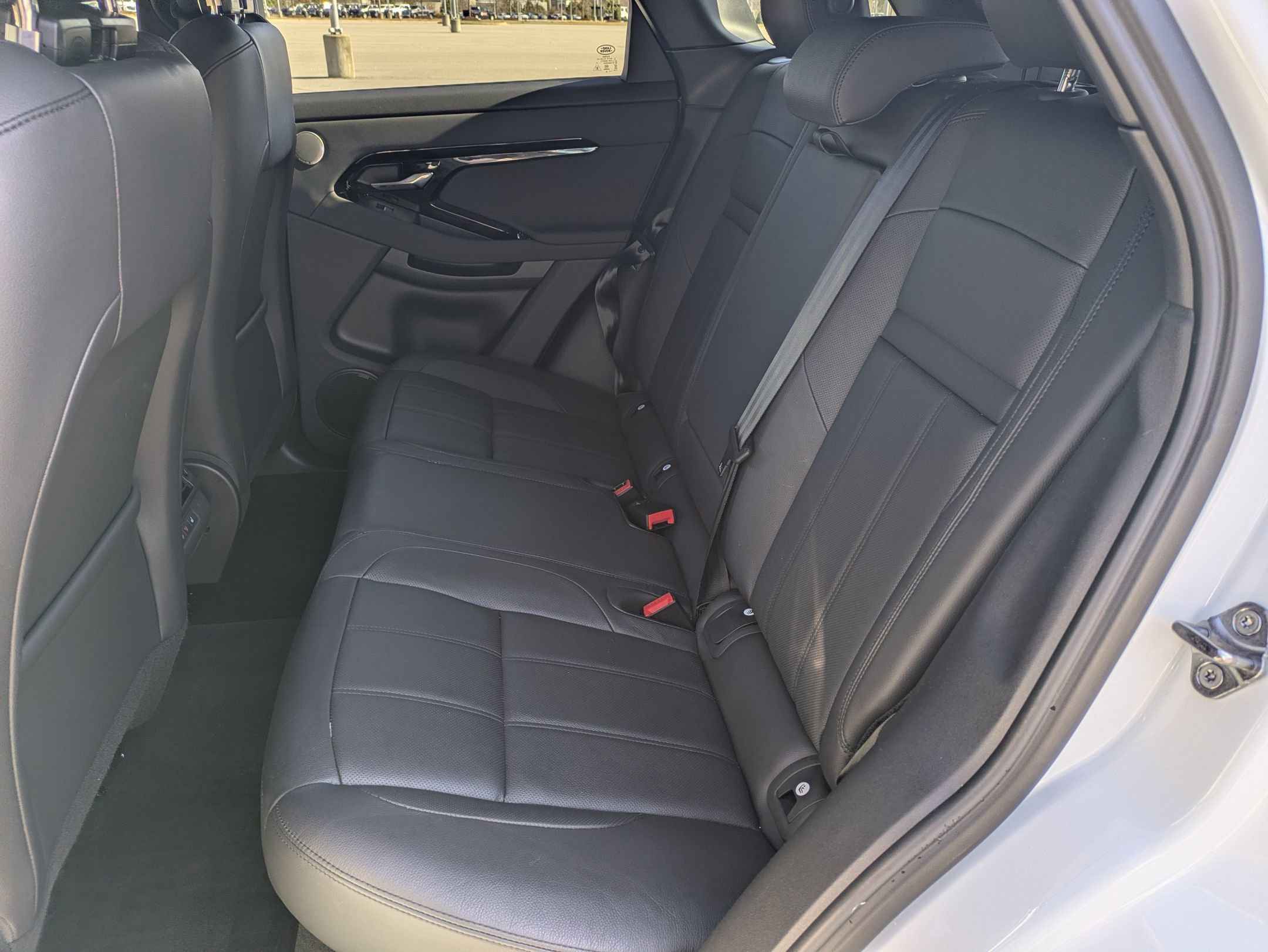 Certified 2025 Land Rover Range Rover Evoque Dynamic SE image 26