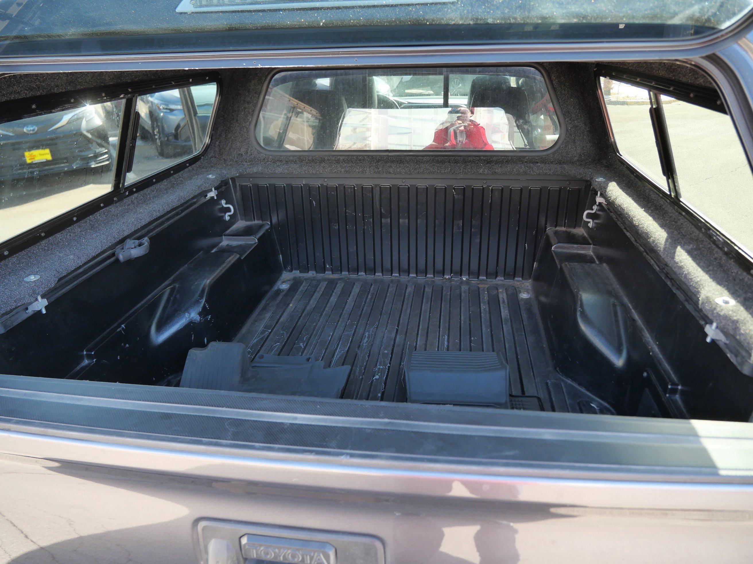 Certified 2021 Toyota Tacoma Limited image 18