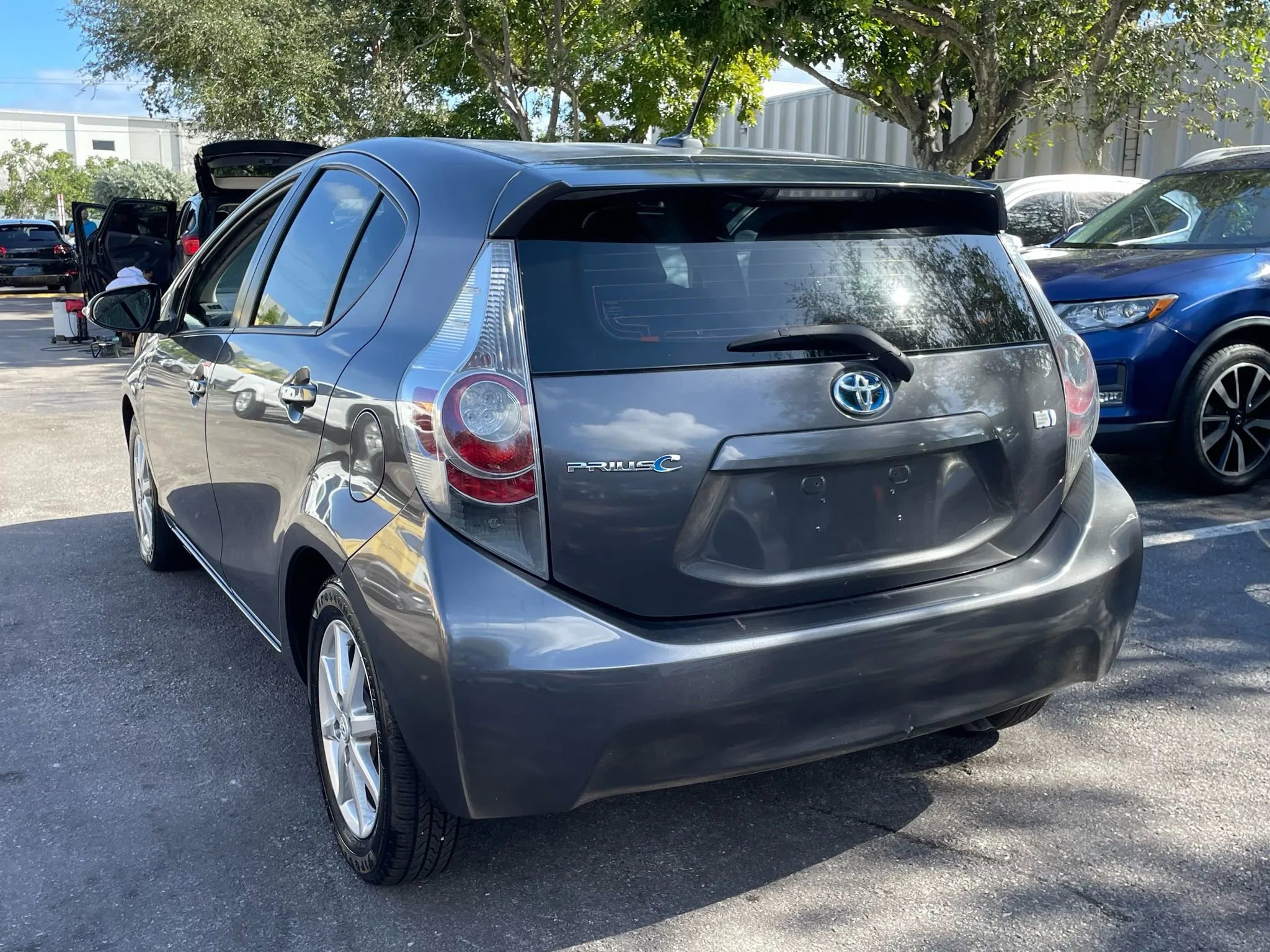 Used 2013 Toyota Prius C One image 9