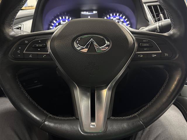 Used 2017 INFINITI Q60 3.0t AWD/4WD image 16