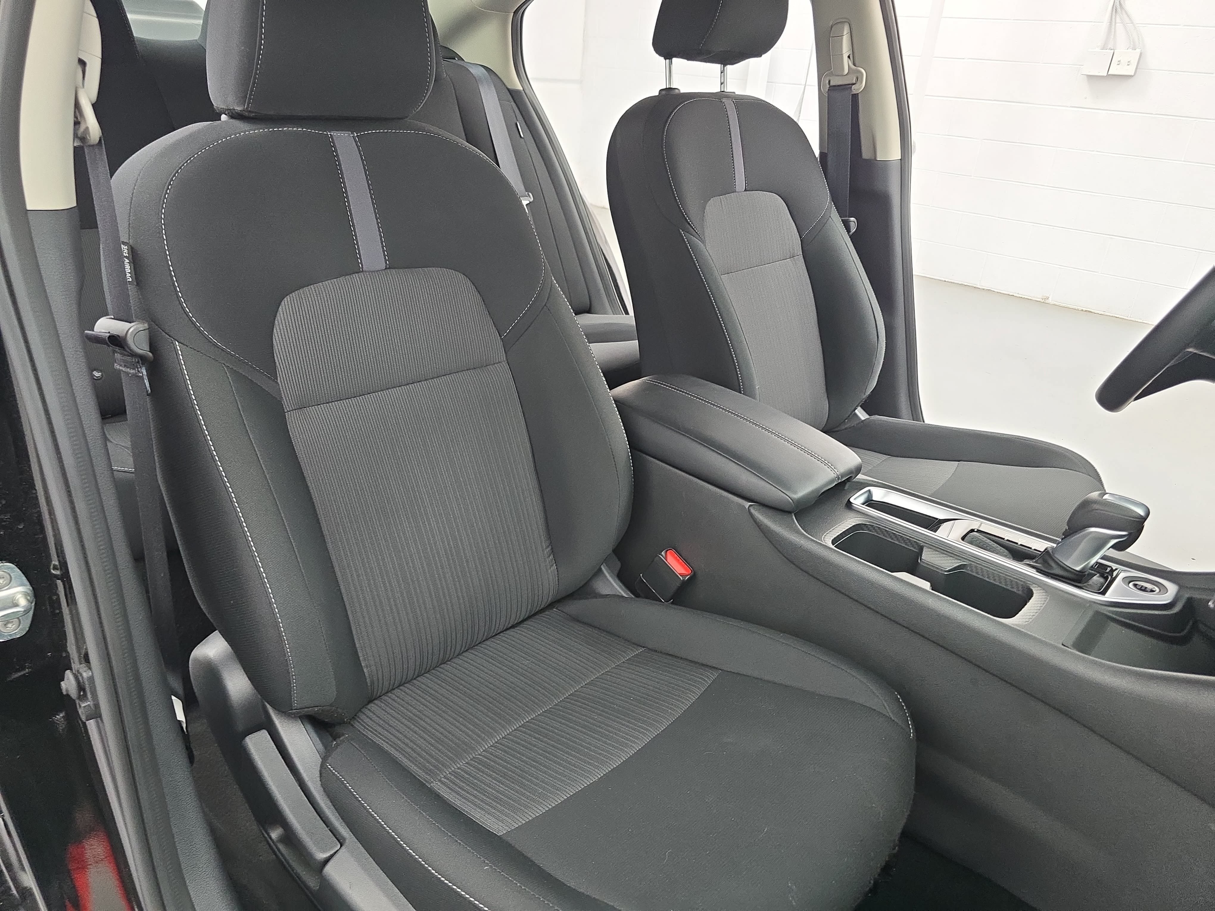 Certified 2025 Nissan Sentra SV FWD image 10