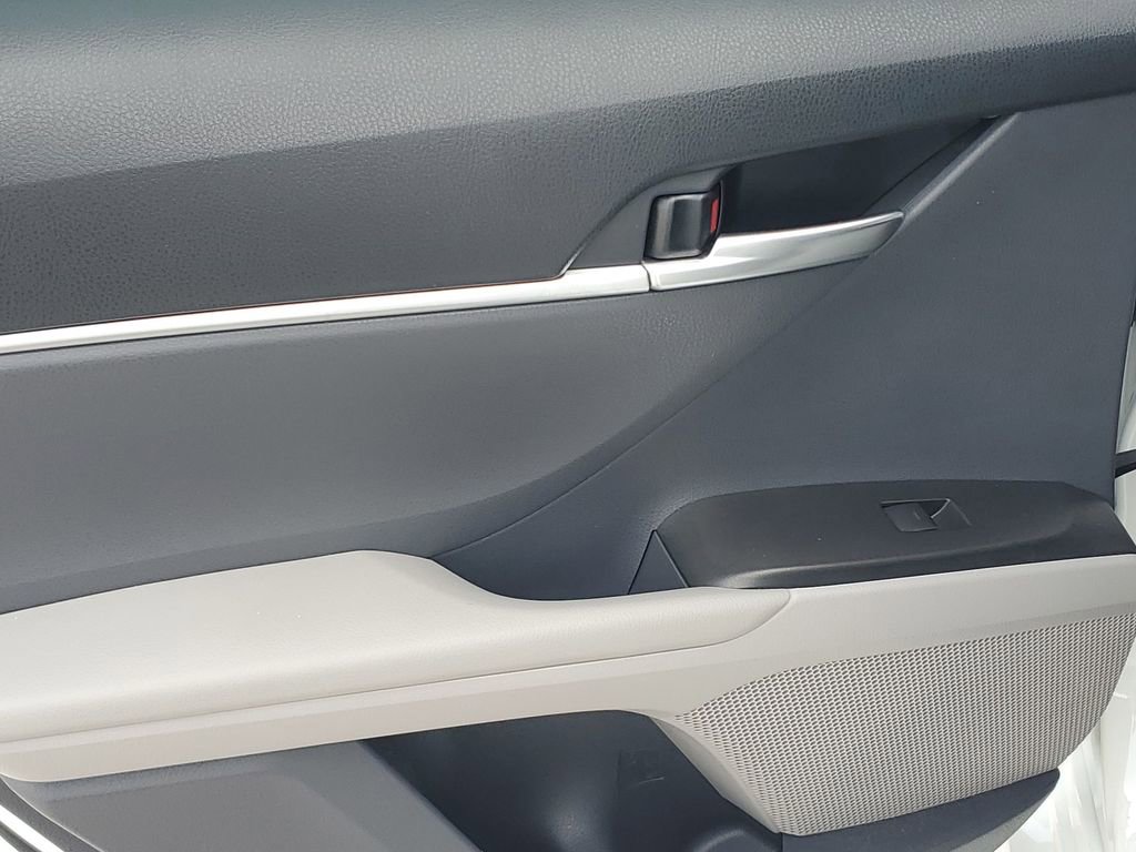 Used 2023 Toyota Camry SE image 42