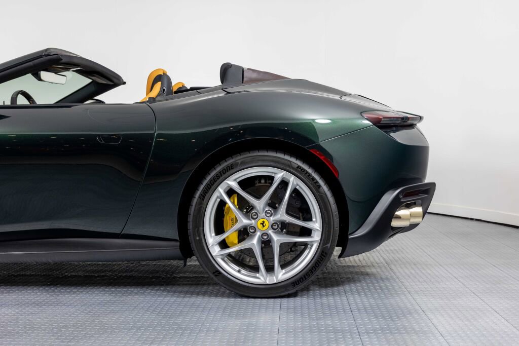 Certified 2025 Ferrari Roma Spider image 11