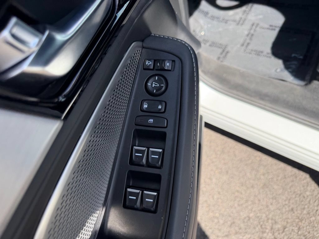 Used 2023 Acura MDX w/ Technology Package AWD/4WD image 13