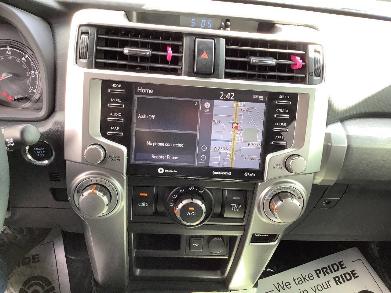 Used 2020 Toyota 4Runner SR5 Premium AWD/4WD image 37