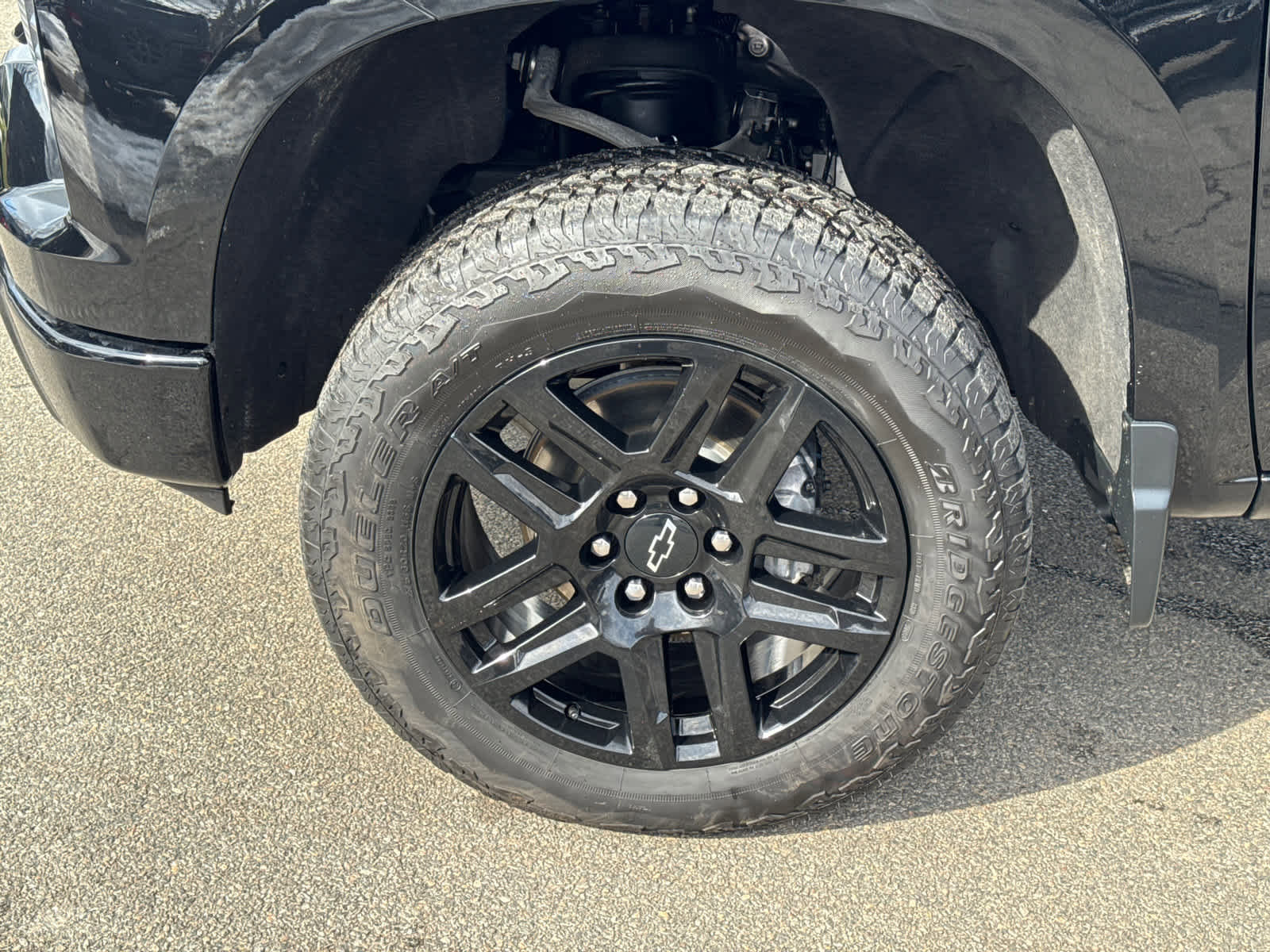 Used 2024 Chevrolet Silverado 1500 LT Trail Boss w/ Convenience Package II image 10