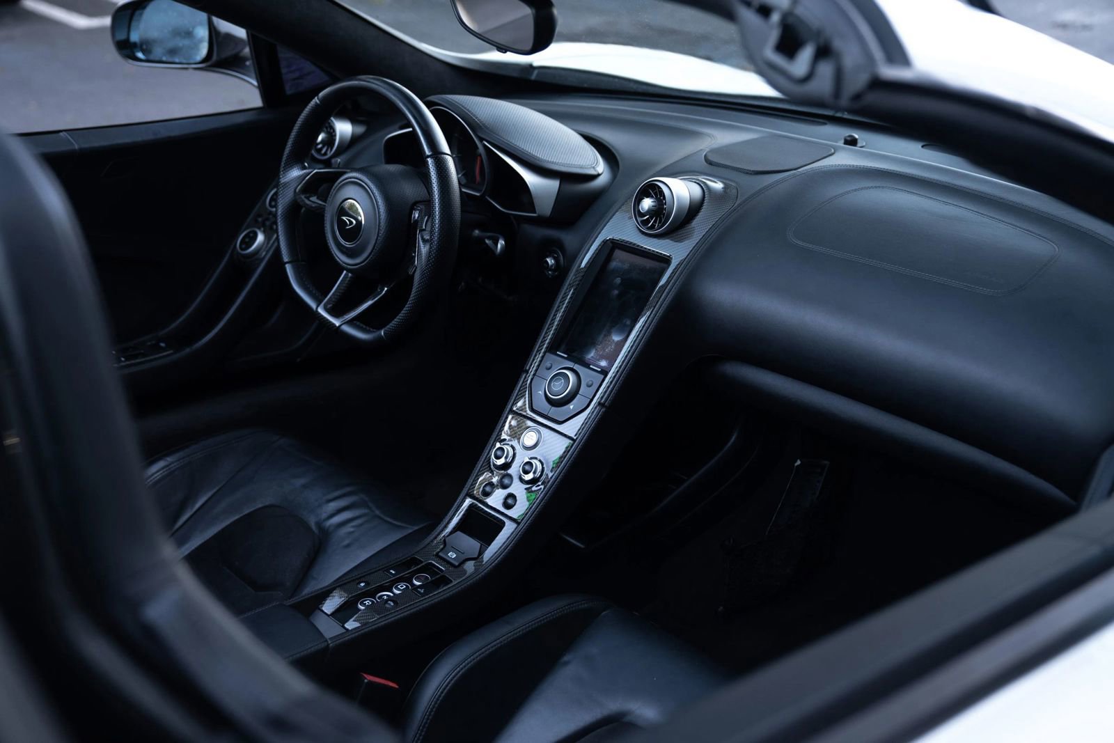 Used 2013 McLaren MP4-12C Spider RWD image 21