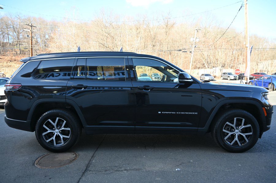 Used 2024 Jeep Grand Cherokee L Limited w/ Luxury Tech Group II AWD/4WD image 8