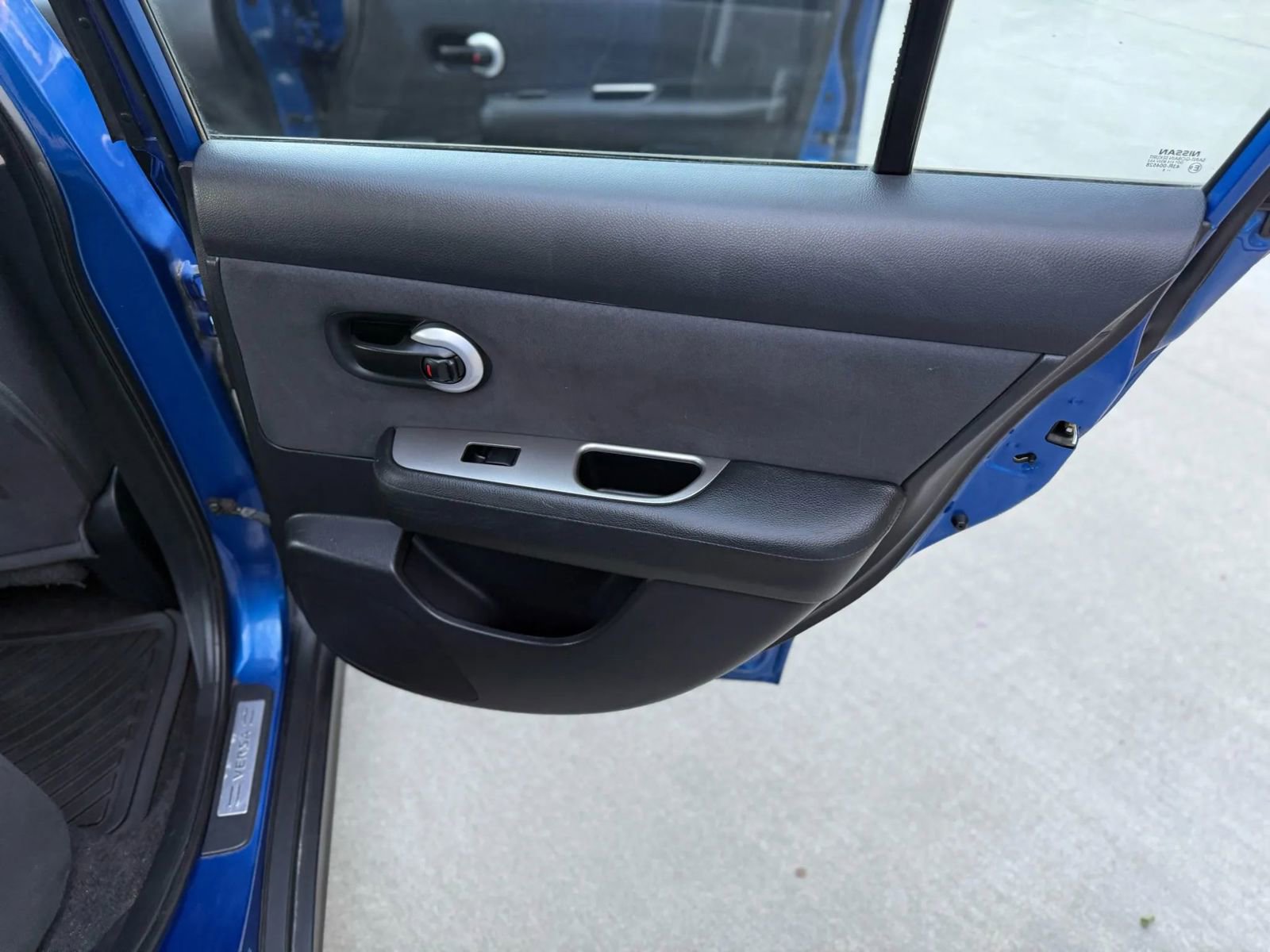 Used 2009 Nissan Versa 1.8 S w/ PWR Pkg image 20