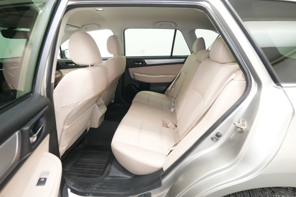 Used 2019 Subaru Outback 2.5i Premium AWD/4WD image 17