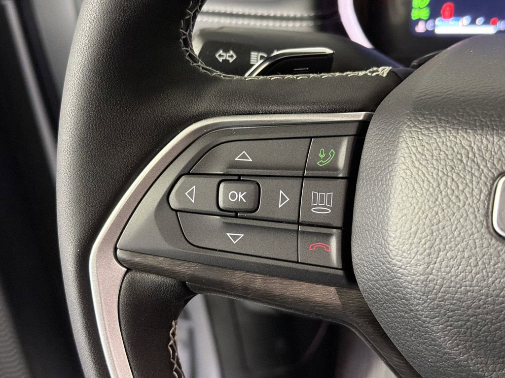 New 2025 Jeep Grand Cherokee Limited image 13