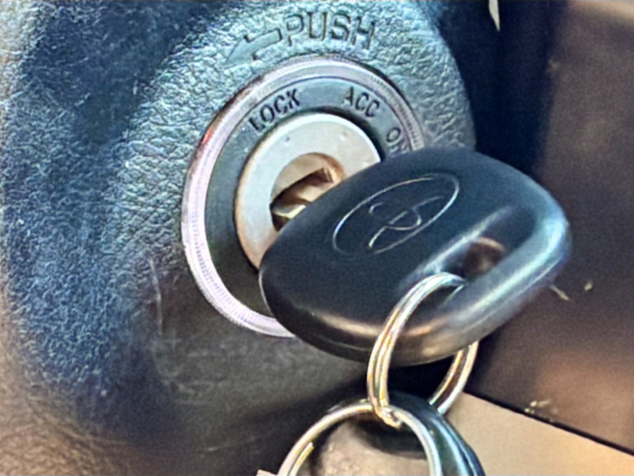 Used 2013 Toyota Camry L image 30