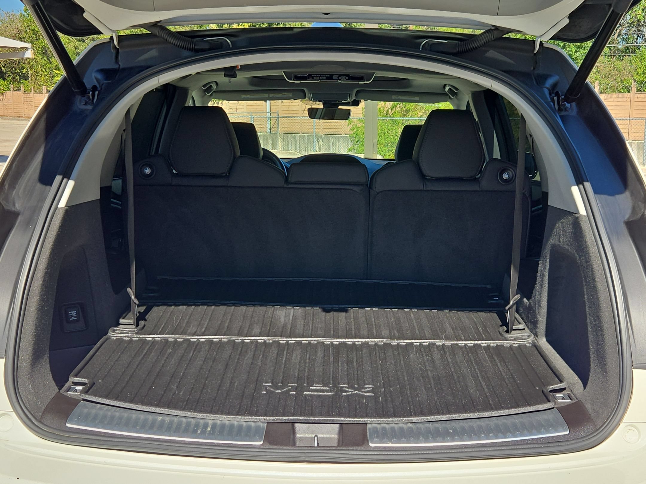 Used 2018 Acura MDX w/ Tech & Entertainment Pkg FWD image 21