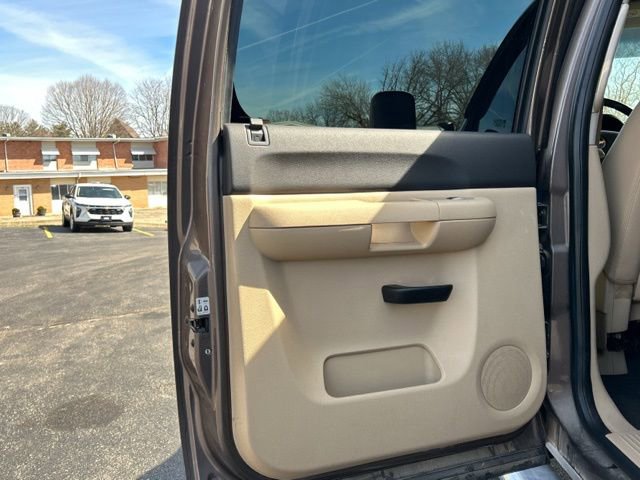 Used 2008 Chevrolet Silverado 2500 LT w/ 2LT Convenience Package image 16