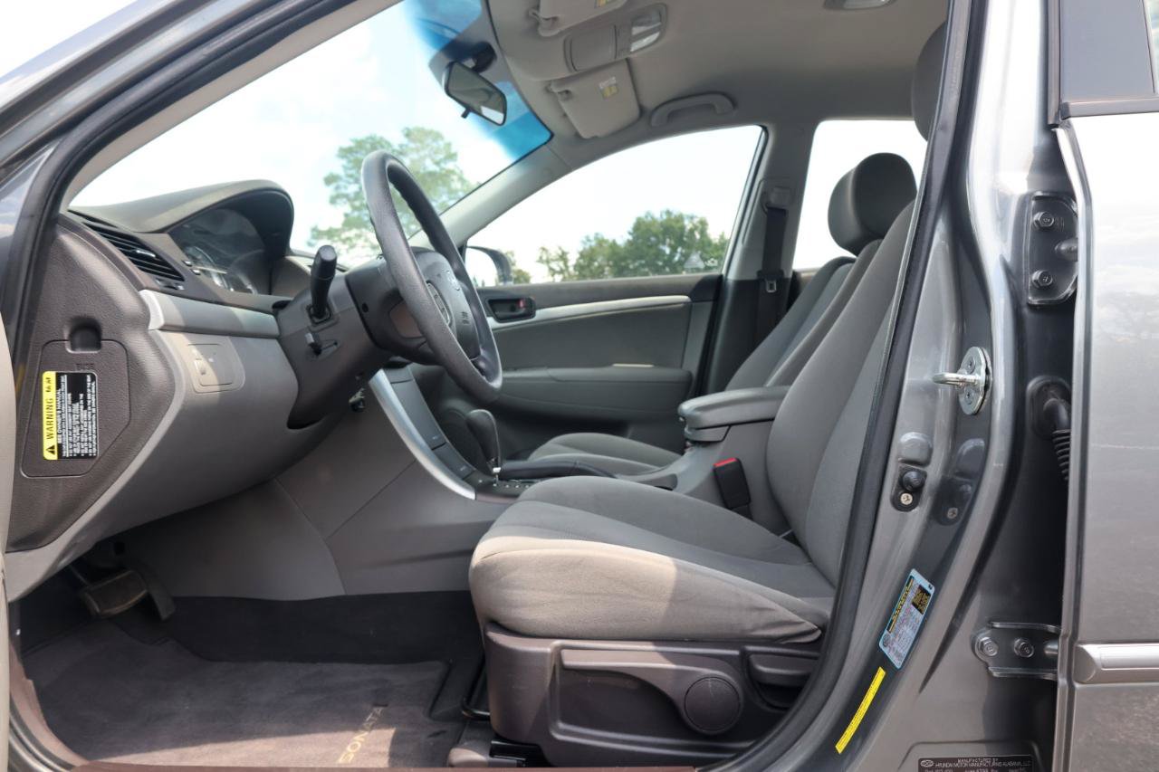 Used 2010 Hyundai Sonata GLS FWD image 23