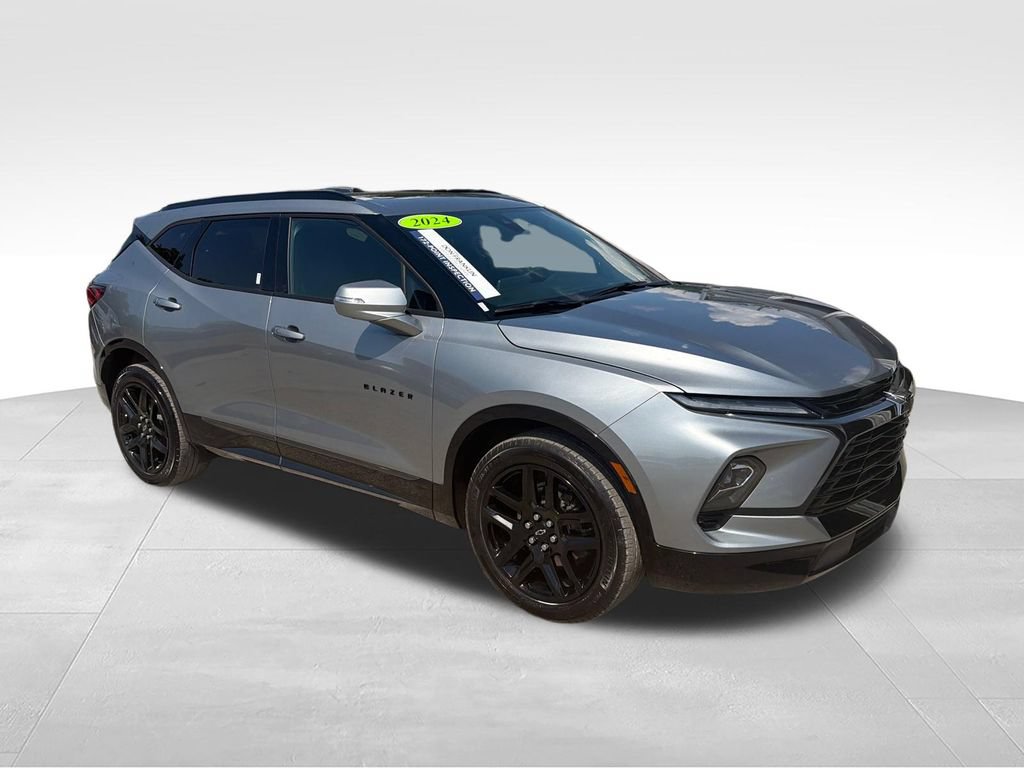 Used 2024 Chevrolet Blazer RS w/ Driver Confidence II Package AWD/4WD image 7