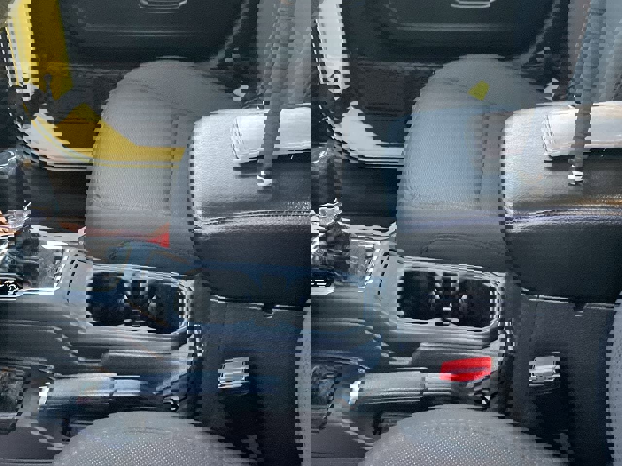 Used 2023 Jeep Gladiator Willys image 36