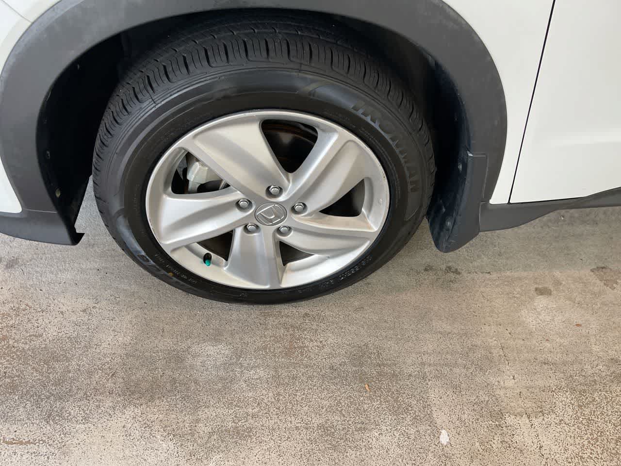 Used 2019 Honda HR-V EX image 10