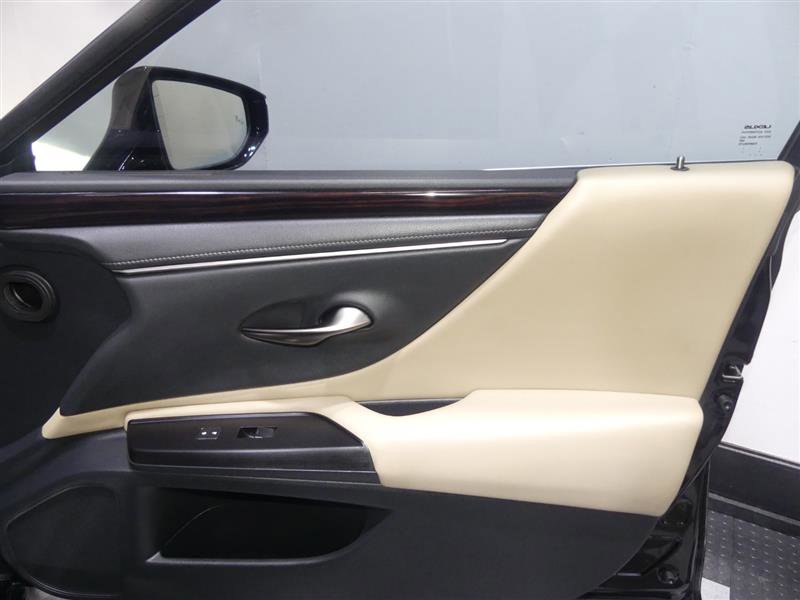 Used 2020 Lexus ES 350 w/ Premium Package image 19