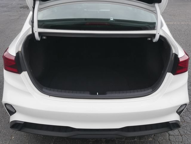 Used 2024 Kia Forte LXS FWD image 16