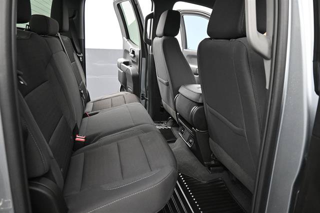 Used 2025 Chevrolet Silverado 1500 Custom RWD image 18