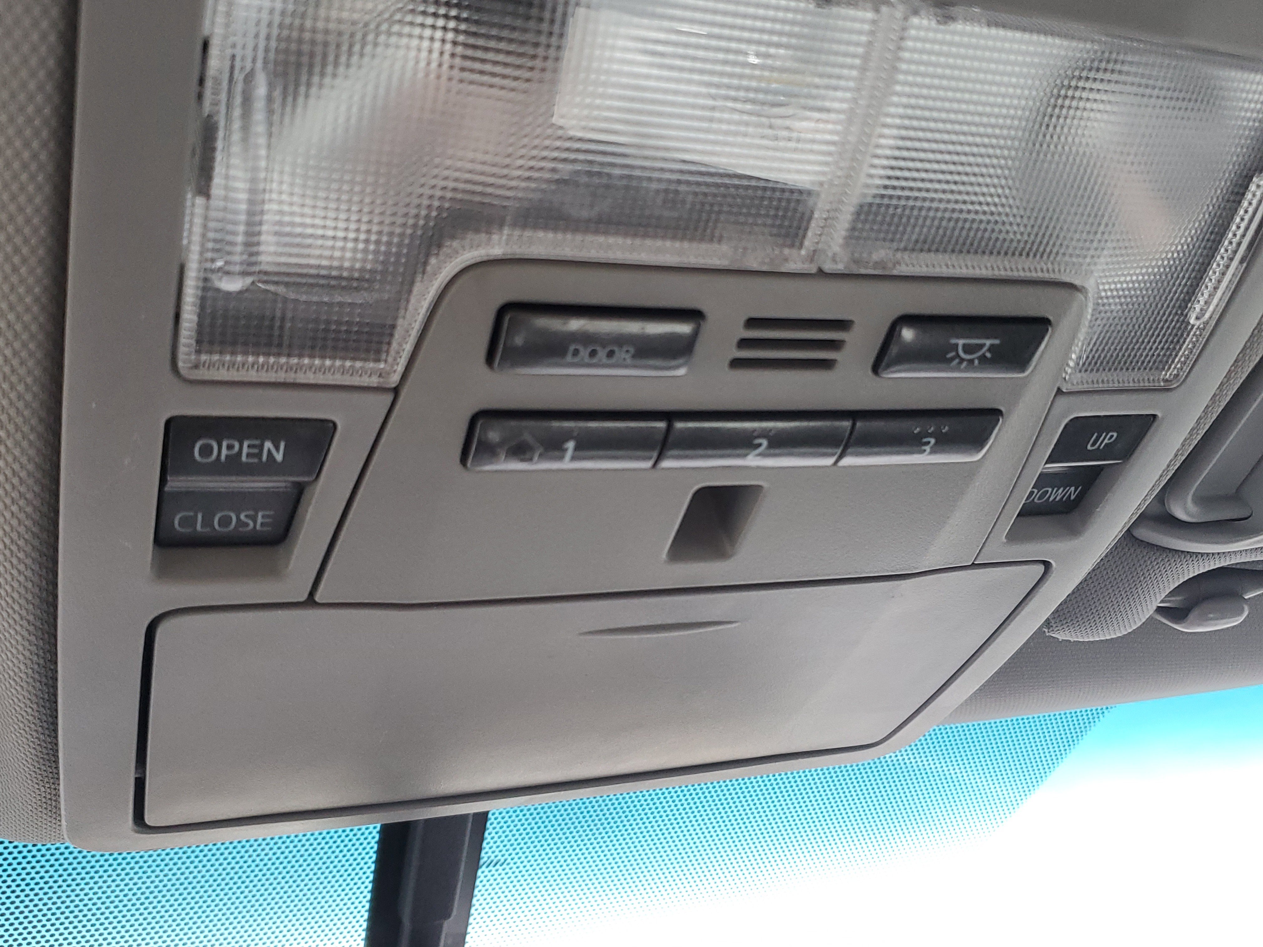 Used 2017 Toyota Camry XSE image 26