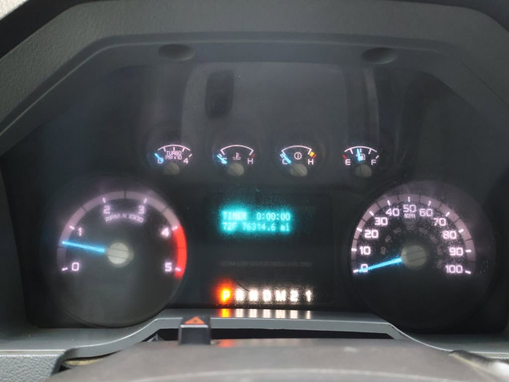 Used 2015 Ford F550 2WD Regular Cab Super Duty image 13